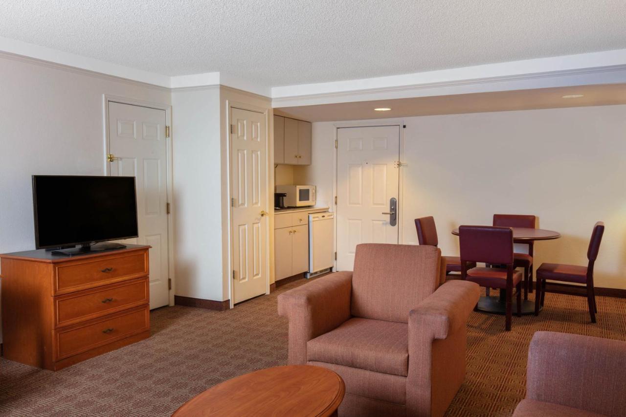 La Quinta By Wyndham Las Vegas Airport N Conv. Bagian luar foto