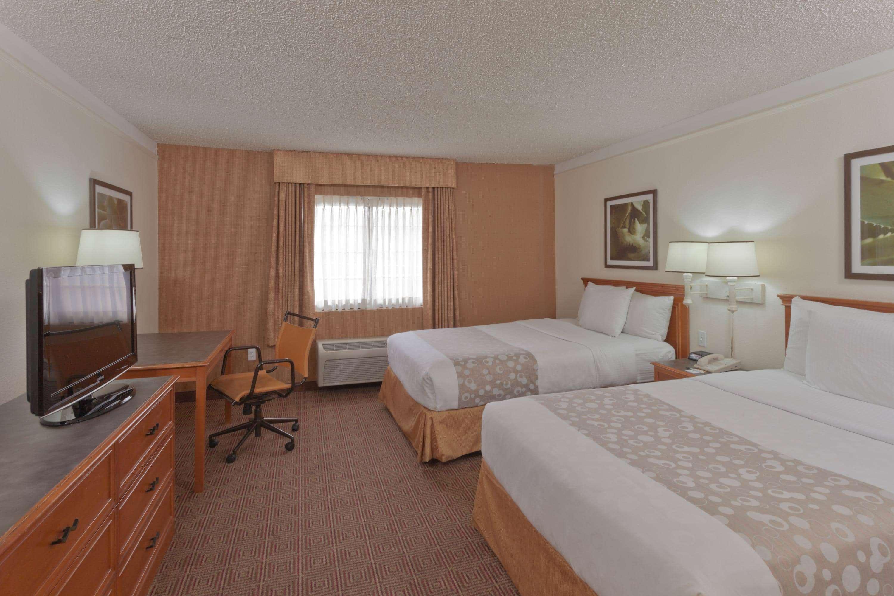 La Quinta By Wyndham Las Vegas Airport N Conv. Bagian luar foto