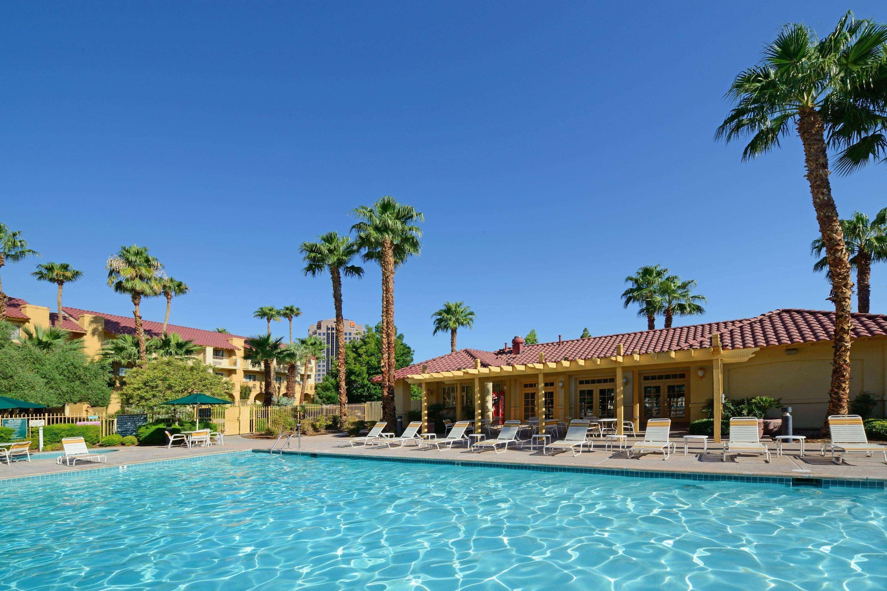 La Quinta By Wyndham Las Vegas Airport N Conv. Bagian luar foto