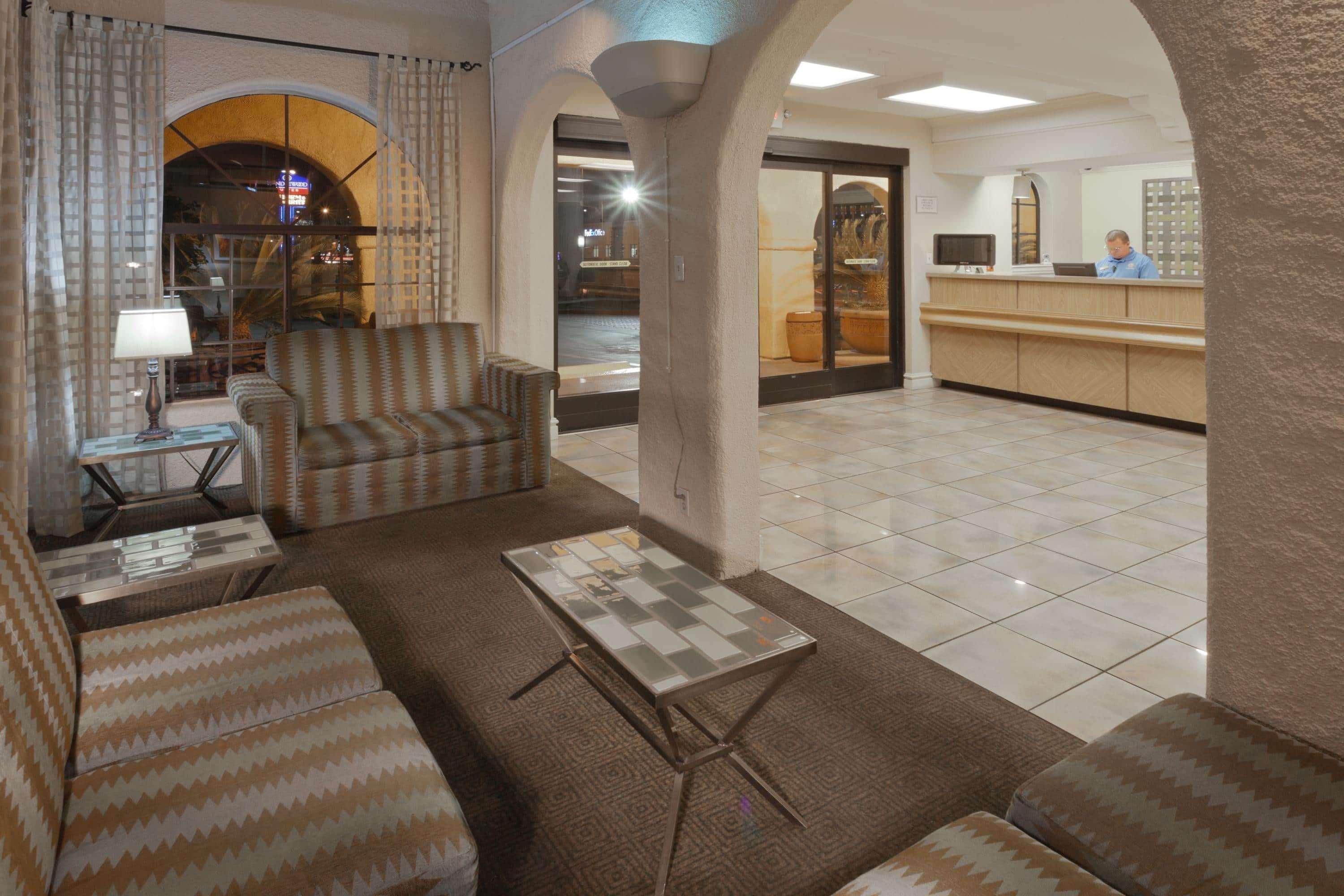 La Quinta By Wyndham Las Vegas Airport N Conv. Bagian luar foto