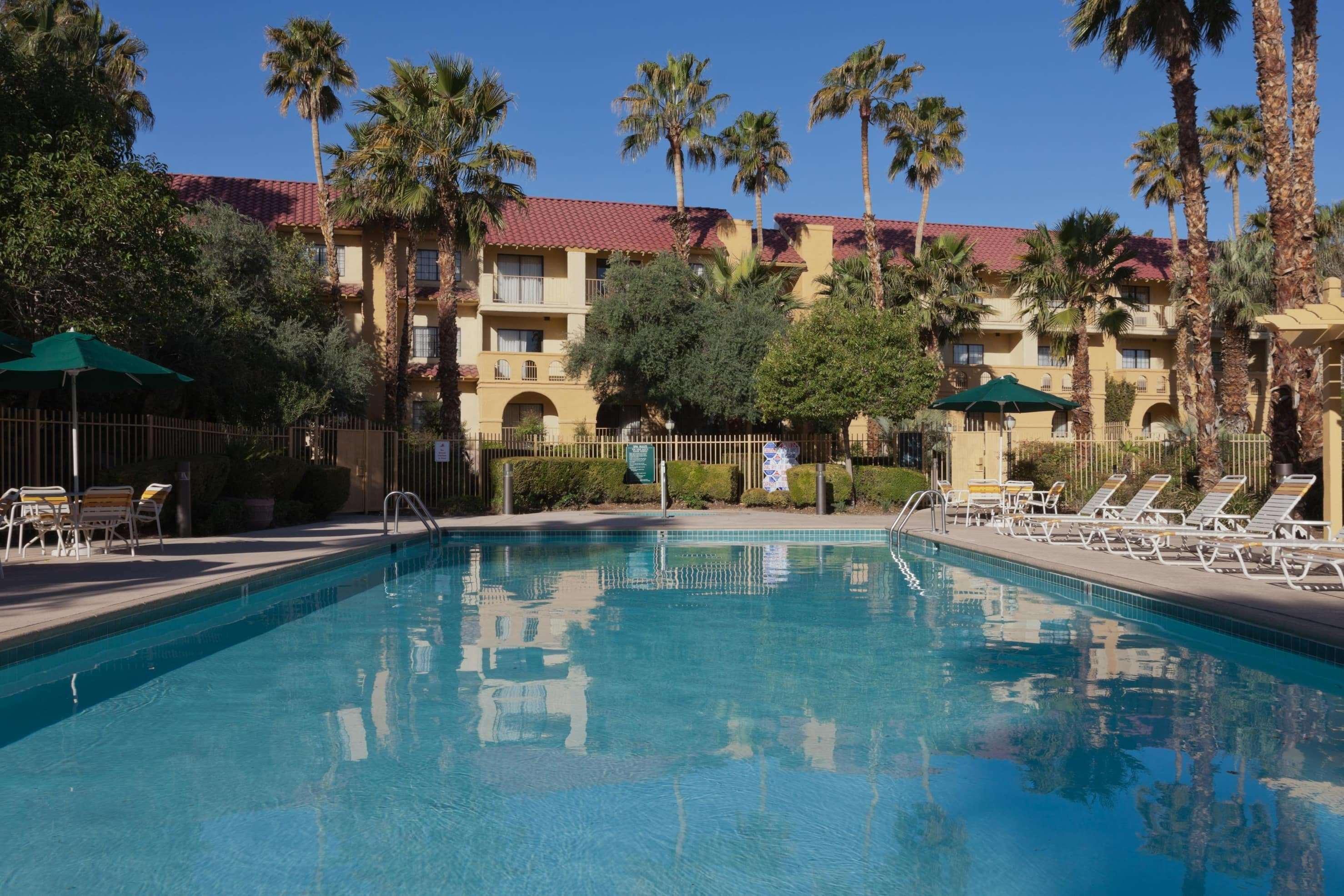 La Quinta By Wyndham Las Vegas Airport N Conv. Bagian luar foto