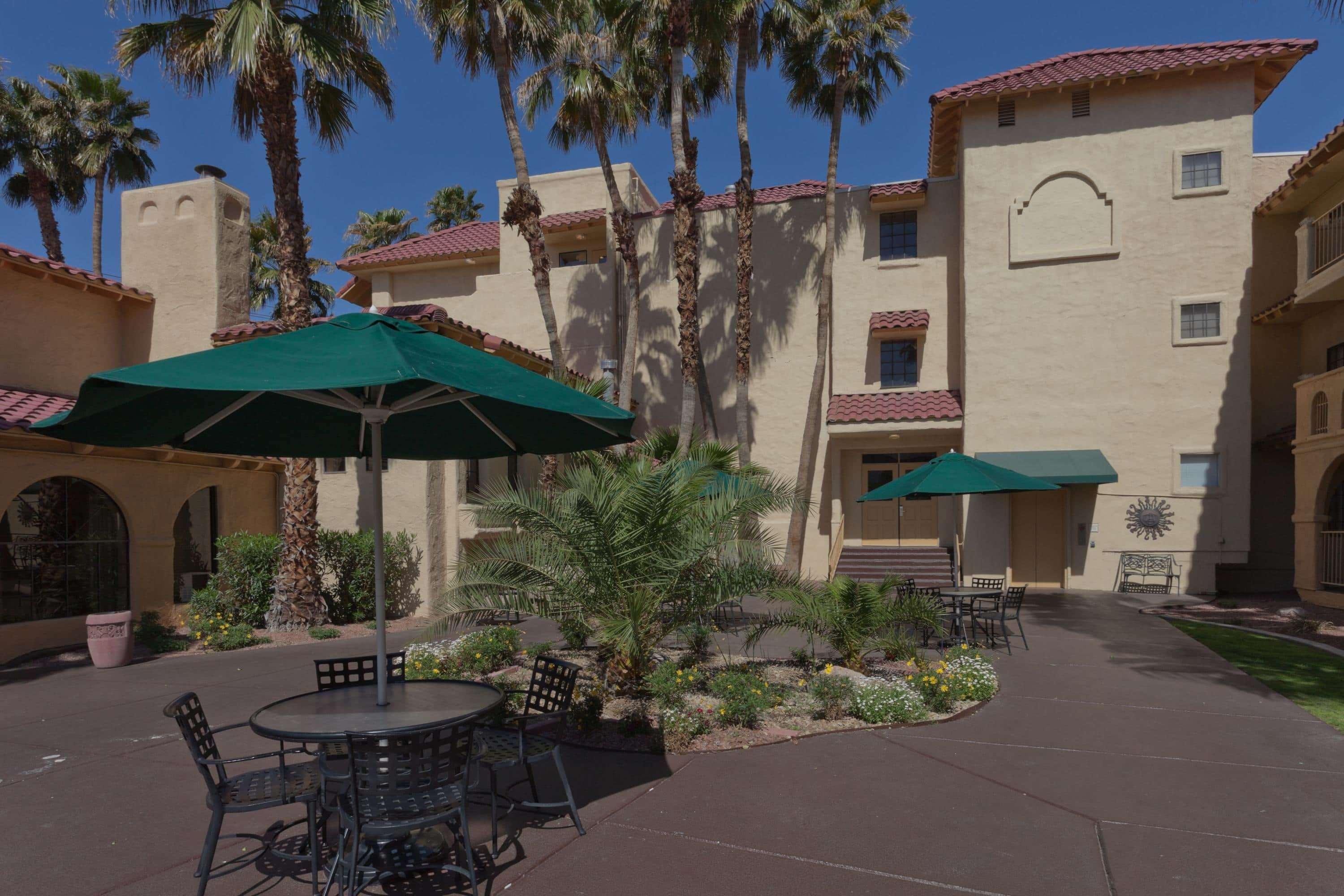 La Quinta By Wyndham Las Vegas Airport N Conv. Bagian luar foto